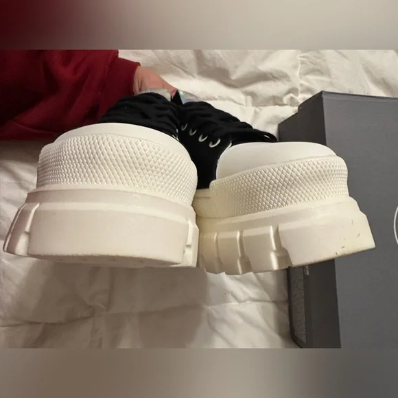 Palladium Revolt Low Textile Chunky Sneakers - NIB - Picture 4 of 16